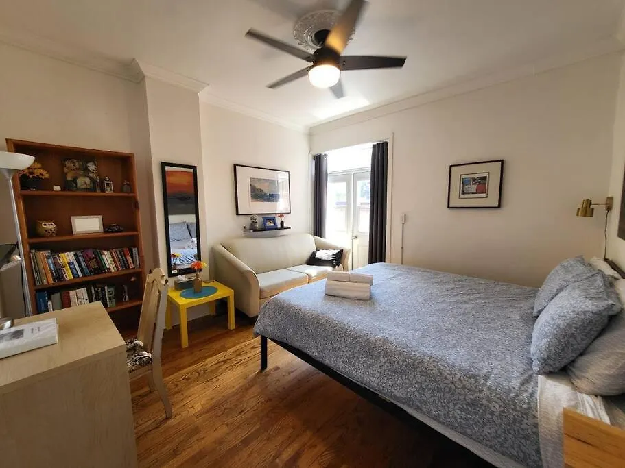 Private 3 Bedroom Apartment In Downtown トロント 0*,