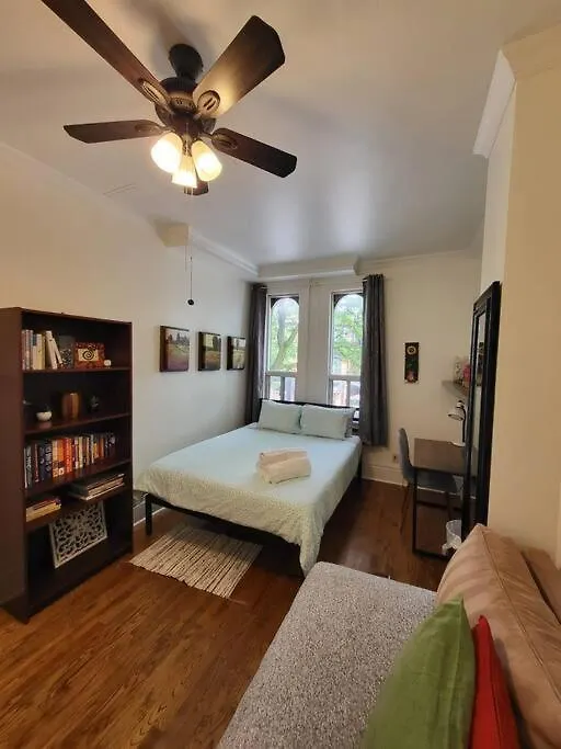 Private 3 Bedroom Apartment In Downtown トロント